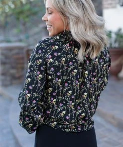 Boutique Simplified Come Together Woven Blouse