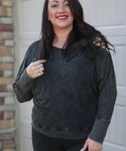 Boutique Simplified Essential Minerals Lattice Shoulder Top