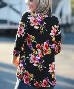 Boutique Simplified Vibrant Blooms 3/4 Sleeve 7 Boutique Simplified Vibrant Blooms 3/4 Sleeve