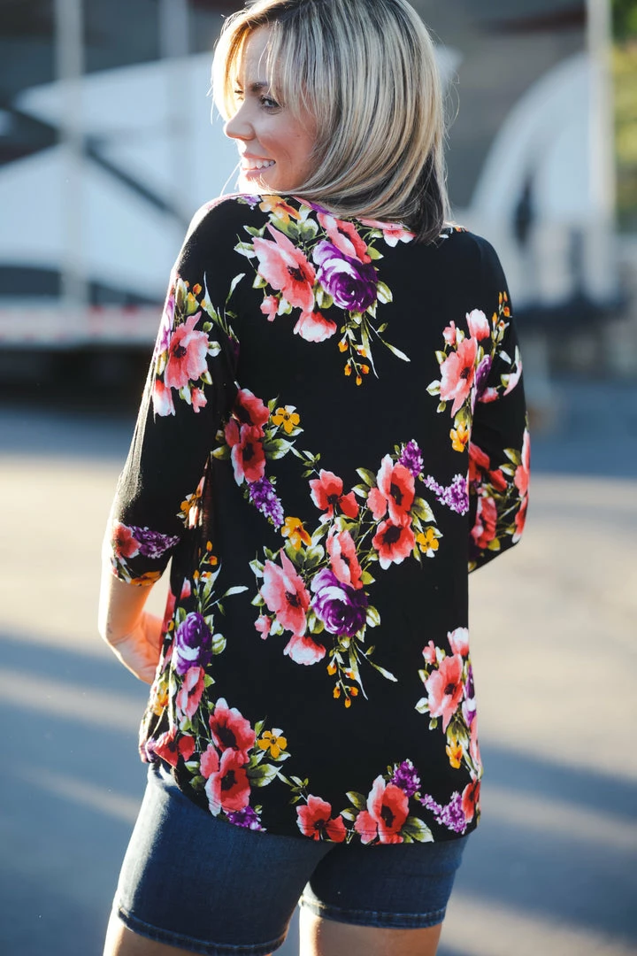 Boutique Simplified Vibrant Blooms 3/4 Sleeve 3 Boutique Simplified Vibrant Blooms 3/4 Sleeve