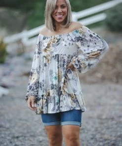 Boutique Simplified Sketched In Floral Ruffle Tunic 7 Boutique Simplified Sketched In Floral Ruffle Tunic