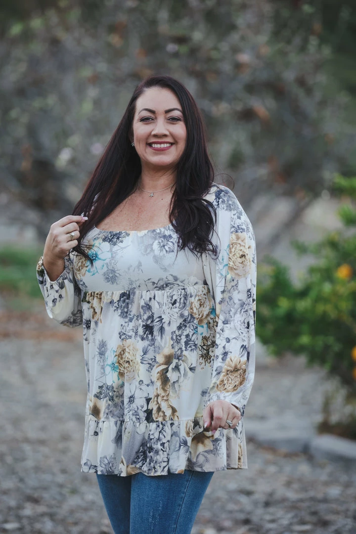 Boutique Simplified Sketched In Floral Ruffle Tunic 1 Boutique Simplified Sketched In Floral Ruffle Tunic