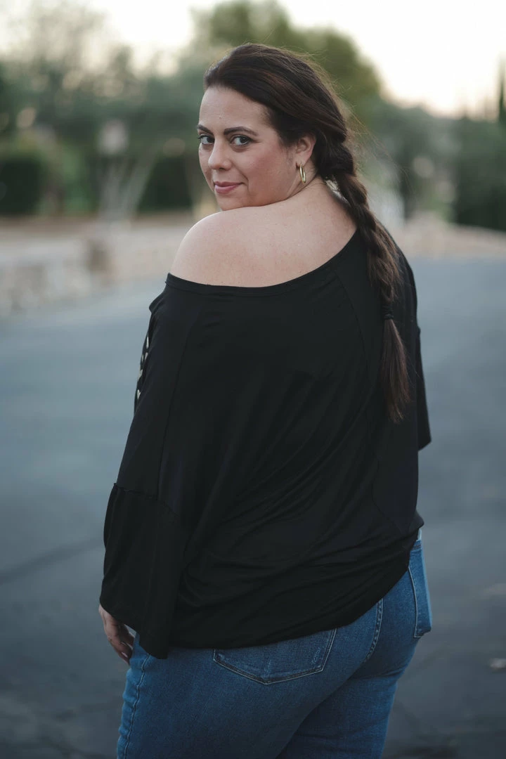 Boutique Simplified Heart Flutters Tunic 2 Boutique Simplified Heart Flutters Tunic