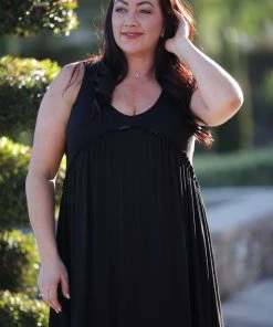 Boutique Simplified Feeling Ruffled Swing Dress - Black