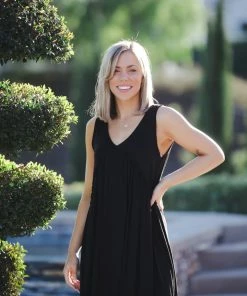 Boutique Simplified Feeling Ruffled Swing Dress - Black