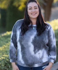 Boutique Simplified Let It Be Pullover