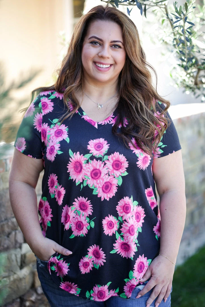 Boutique Simplified Pink Sunflowers Short Sleeve Top 2 Boutique Simplified Pink Sunflowers Short Sleeve Top