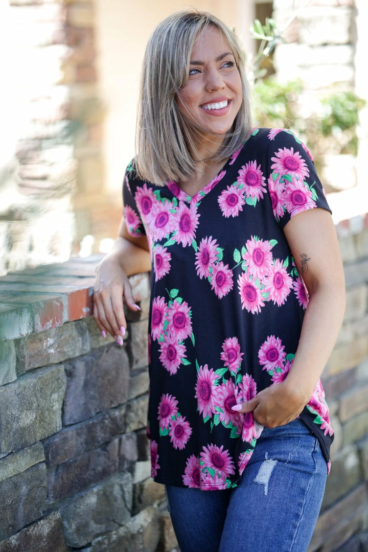 Boutique Simplified Pink Sunflowers Short Sleeve Top 1 Boutique Simplified Pink Sunflowers Short Sleeve Top