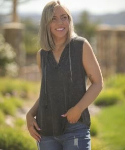 Boutique Simplified Captivating Black Sleeveless Hoodie 2X