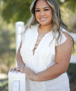 Boutique Simplified Addicted To You Eyelet Lace Top 3X