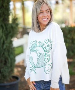 Boutique Simplified Save The Earth Pullover