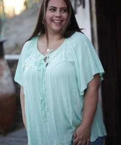 Boutique Simplified Peppermint Patti Peasant Top