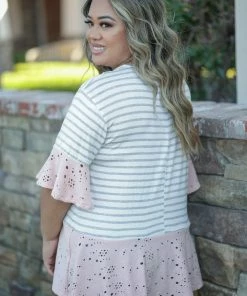 Boutique Simplified Floral Flutters Bell Sleeve