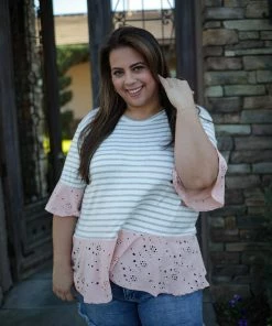 Boutique Simplified Floral Flutters Bell Sleeve