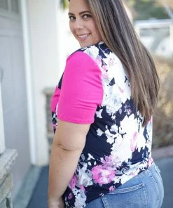 Boutique Simplified Pink Floral Short Sleeve 3X
