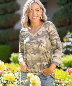 Boutique Simplified Hide N' Seek 3/4 Sleeve