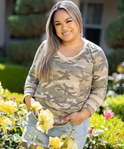 Boutique Simplified Hide N' Seek 3/4 Sleeve