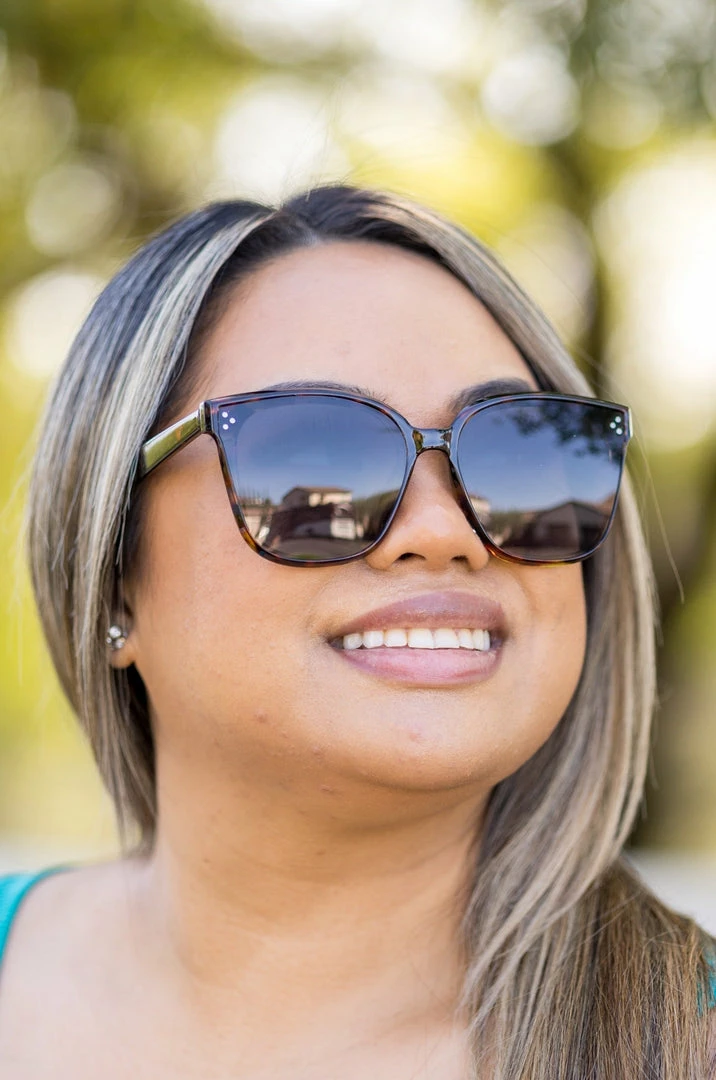 Boutique Simplified Apparel Hot & Chic Sunnies 1 Boutique Simplified Apparel Hot & Chic Sunnies