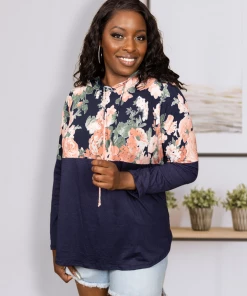 Boutique Simplified Apparel Serendipity Hooded Pullover