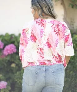 Boutique Simplified Apparel Playa Fantasía Short Sleeve