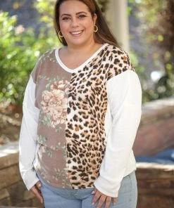 Boutique Simplified Wildflower Long Sleeve Pullover