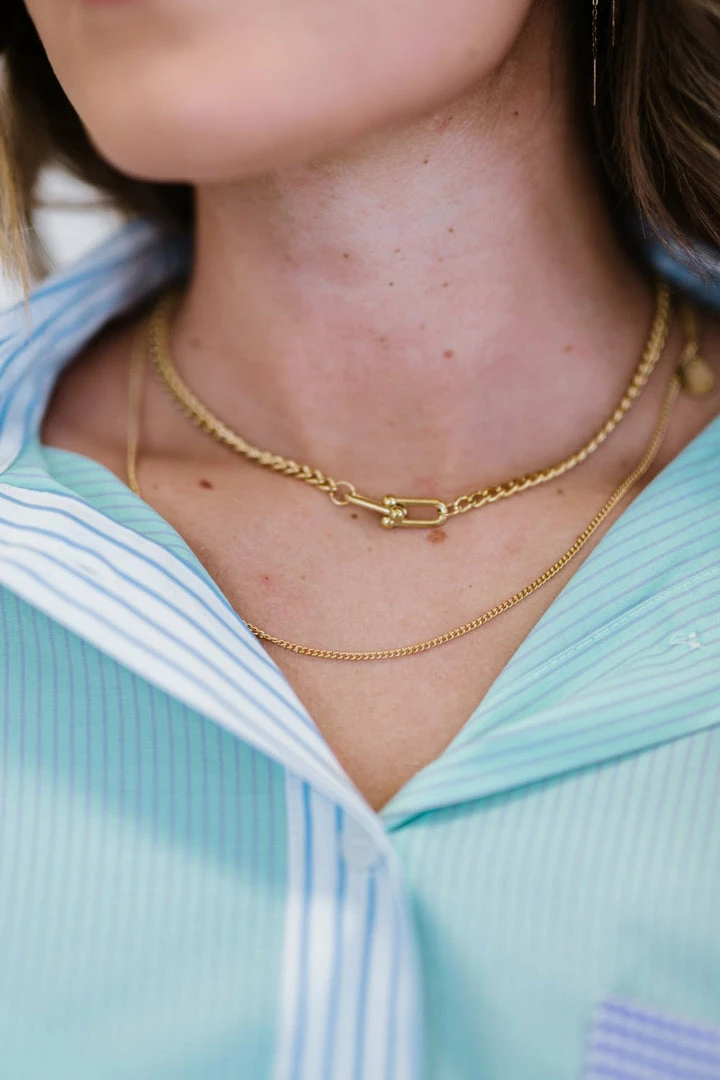 Trendsi Elegant Aesthetics Buckle Detail Double-Layered Necklace 3 Trendsi Elegant Aesthetics Buckle Detail Double-Layered Necklace