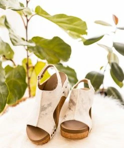 Corkys Carley Wedge In White Metallic