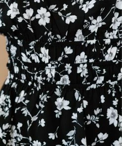 Trendsi Apparel Floral Peplum Blouse