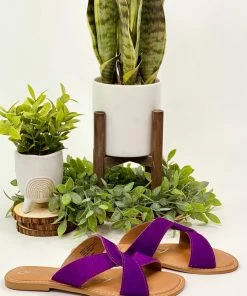 Naughty Monkey Conga Sandal In Fuchsia Apparel