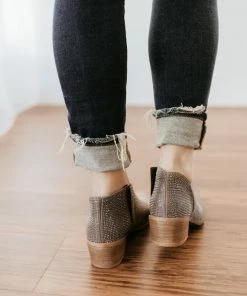 Very G Crystal Shoes In Taupe