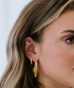 Trendsi Crushing On You Chain C-Hoop Earrings Apparel