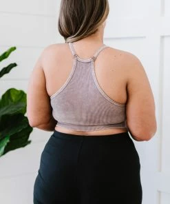 Trendsi Delmar Scoop Neck Cropped Cami