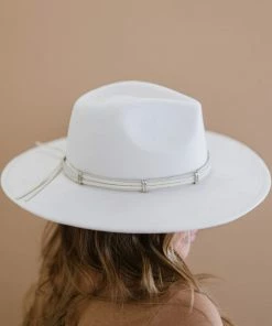 Trendsi Come With Me Faux Suede Hat