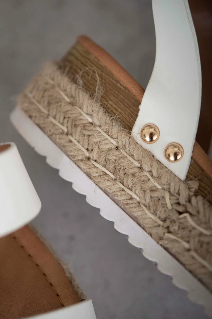 Trendsi Apparel On The Doorstep Espadrille Platform Sandals In White 9 Trendsi Apparel On The Doorstep Espadrille Platform Sandals In White