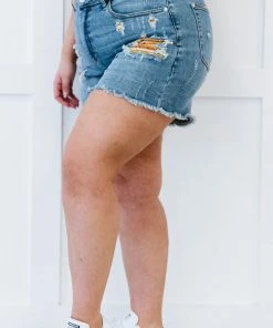 Trendsi Judy Blue Sandra Retro Floral Print Patch Denim Shorts 20 Trendsi Judy Blue Sandra Retro Floral Print Patch Denim Shorts