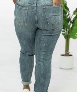 Trendsi Judy Blue Eva Bleach Splash Boyfriend Jeans 12 Trendsi Judy Blue Eva Bleach Splash Boyfriend Jeans