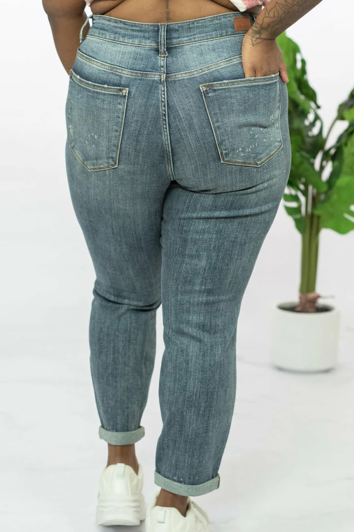 Trendsi Judy Blue Eva Bleach Splash Boyfriend Jeans 4 Trendsi Judy Blue Eva Bleach Splash Boyfriend Jeans