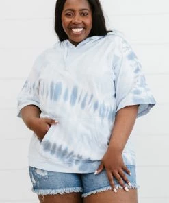 Trendsi Watching Clouds Tie-Dye Short-Sleeved Hoodie