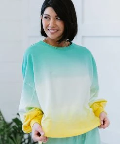 Trendsi Apparel Summer Breeze Ombre Cropped Sweatshirt