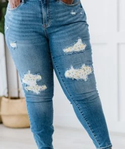 Trendsi Judy Blue Makin' Lemonade Full Size Skinny Jeans