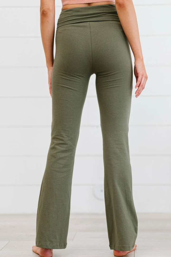 Trendsi Keep It Up Flare Yoga Pants In Light Olive 5 Trendsi Keep It Up Flare Yoga Pants In Light Olive