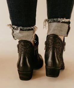 Not Rated Etta In Black Shoes