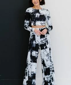 Trendsi Read All About It Abstract Print Set