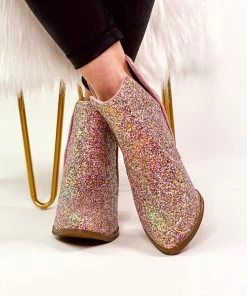 Apparel Not Rated Fiera In Pink