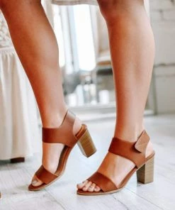 Fortune Dynamic Katherine Block Heel Sandal