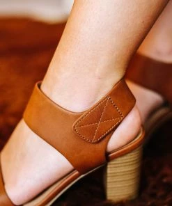 Fortune Dynamic Katherine Block Heel Sandal