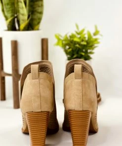 Qupid Georgia Booties In Taupe