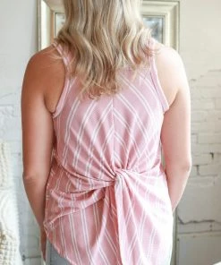 GiGio Kaskia Twist Hem Tank Apparel