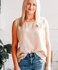 GiGio Kennedy Kelly Raw Hem Tank Apparel