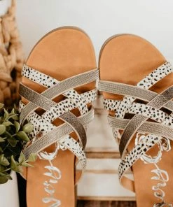 Very G Giselle Sandal In Cream